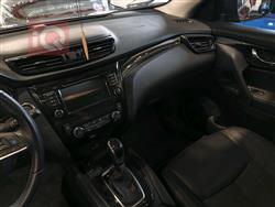 نيسان قاشقاي